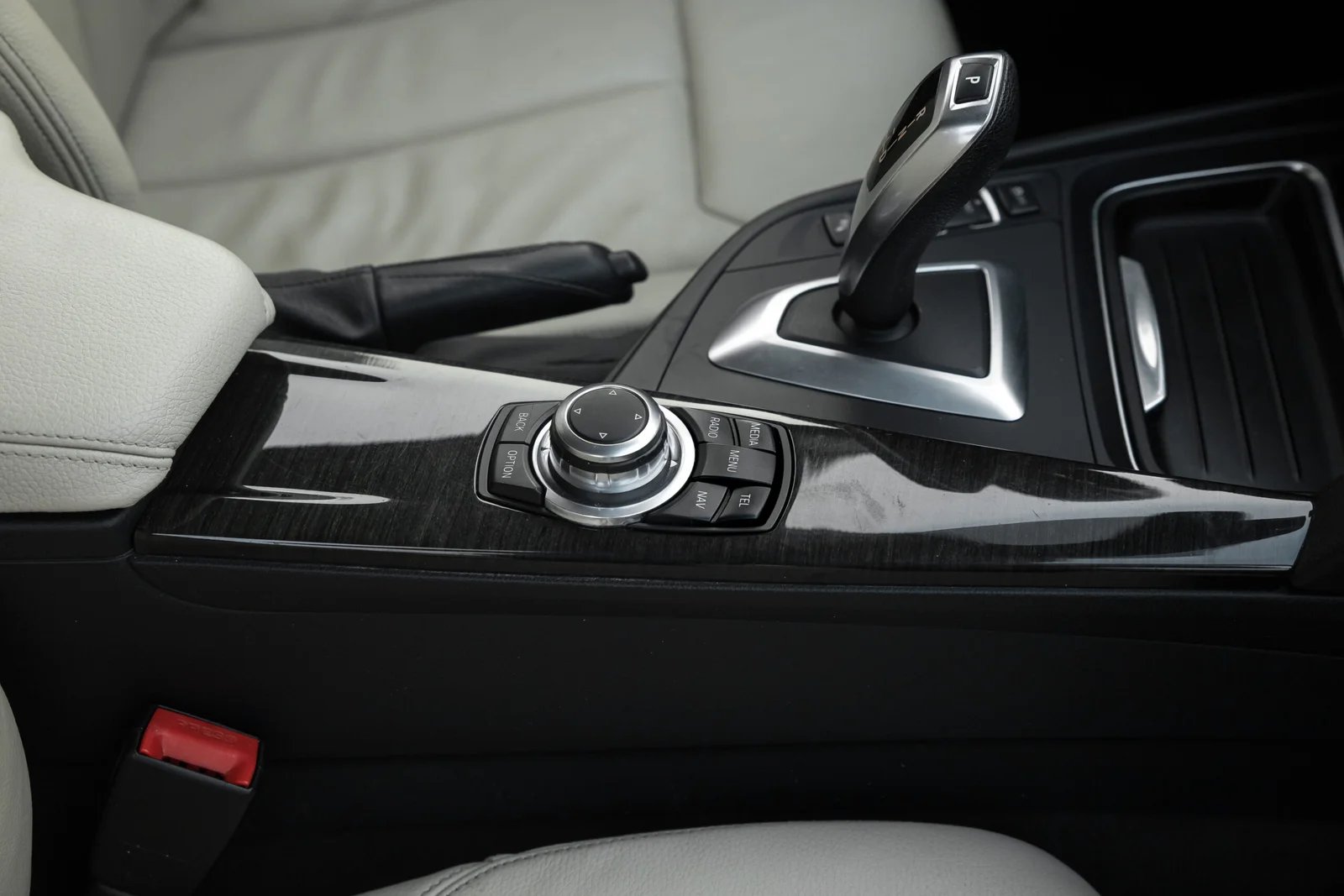 BMW 318D F30 2.0D INDIVIDUAL