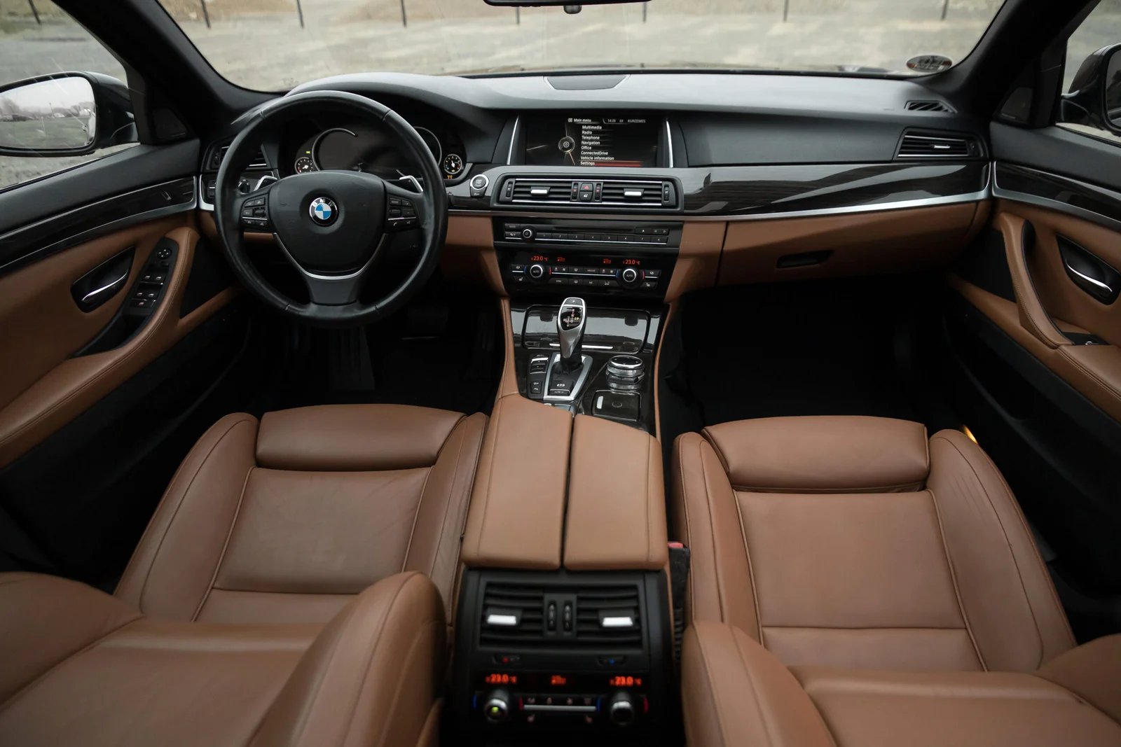 BMW INDIVIDUAL F11 530D 30D 190KW FACELIFT