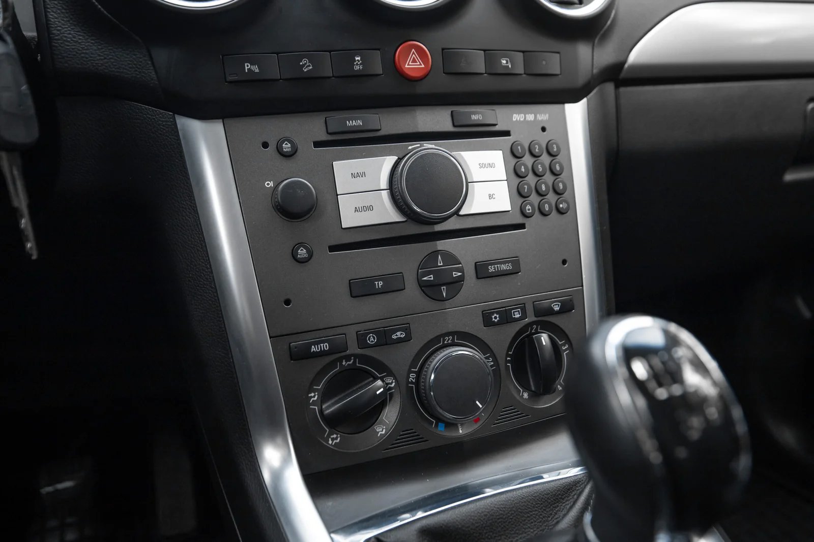 Opel Antara Cosmo 2.2CDTi 4×4