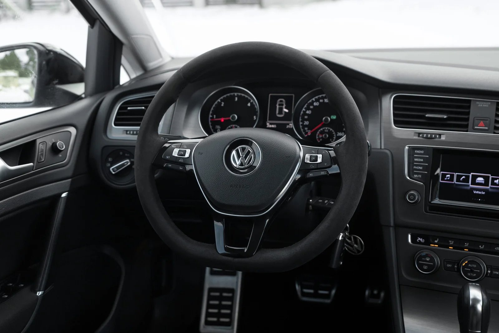 VW GOLF 7 SPORT 1.6D AUTOMATS