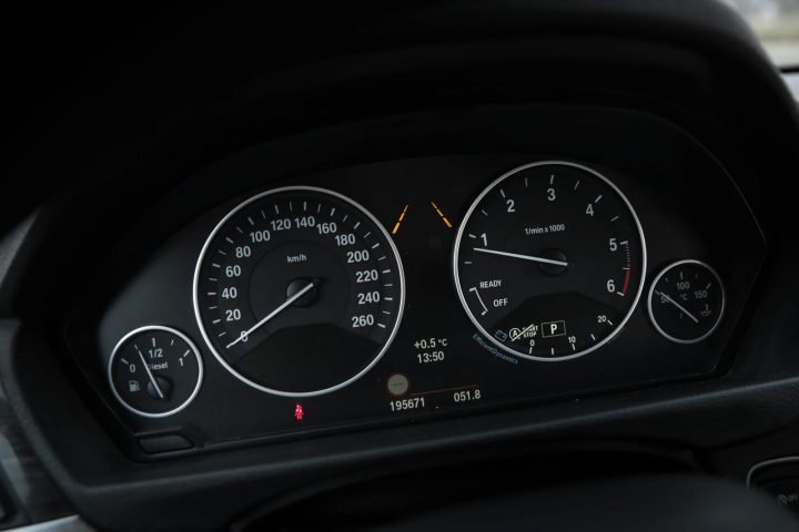BMW 318D F30 2.0D INDIVIDUAL