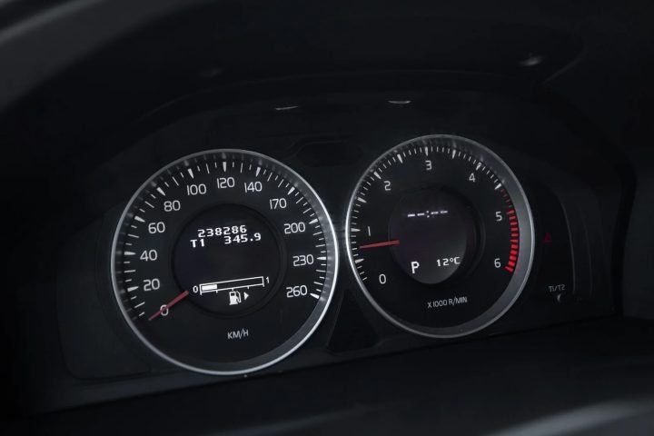 VOLVO V70 MOMENTUM 2.0D 120KW