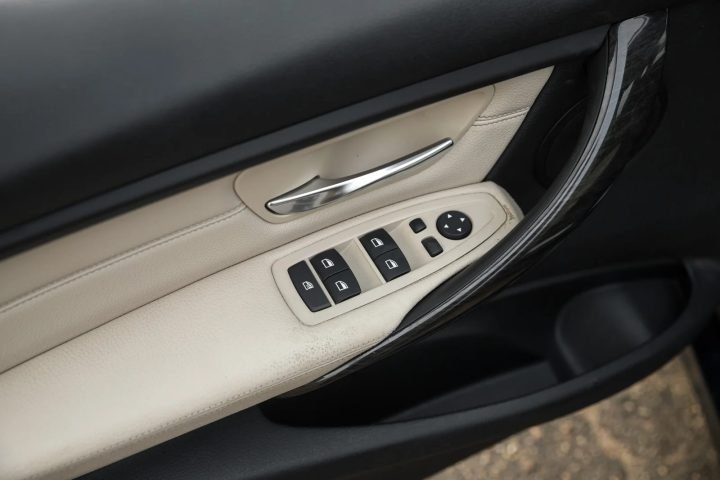 BMW 318D F30 2.0D INDIVIDUAL