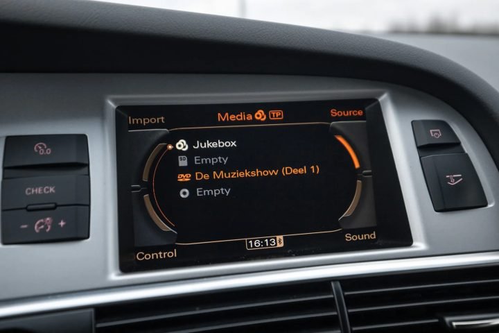 AUDI A6 EXCLUSIVE 2.0TDI 100KW