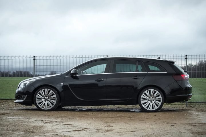 OPEL INSIGNIA OPC LINE 2.0D 143KW 4×4