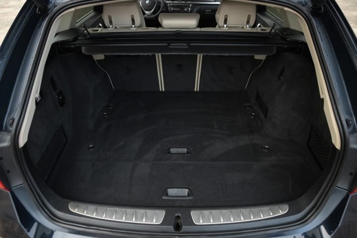 BMW 318D F30 2.0D INDIVIDUAL