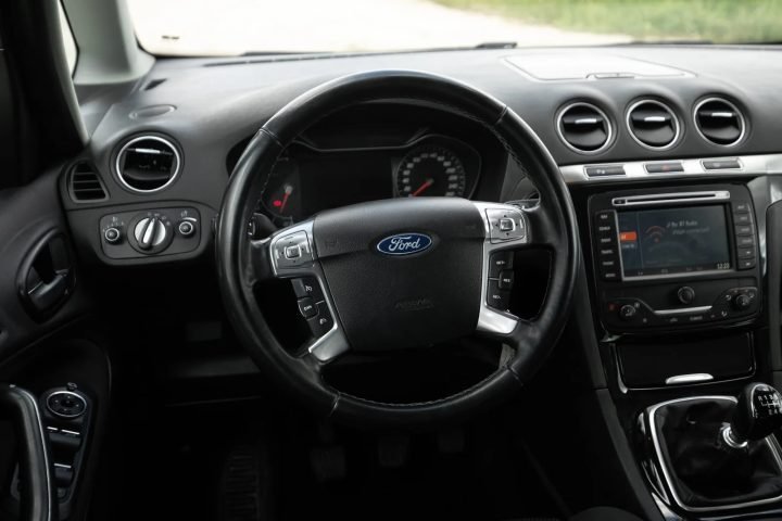 FORD GALAXY TITANIUM 2.0D 100KW FACELIFT