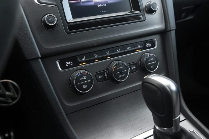 VW GOLF 7 SPORT 1.6D AUTOMATS