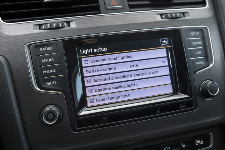 VW GOLF 7 SPORT 1.6D AUTOMATS