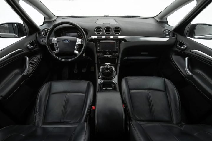 FORD S-MAX TITANIUM 2.0D 100KW FACELIFT 7SEATS