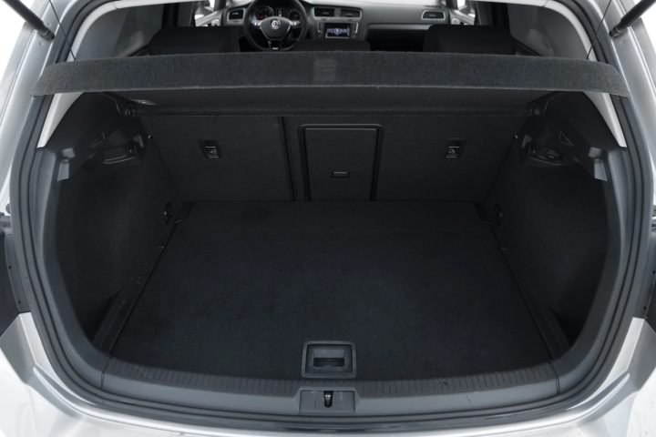 VW GOLF 7 SPORT 1.6D AUTOMATS