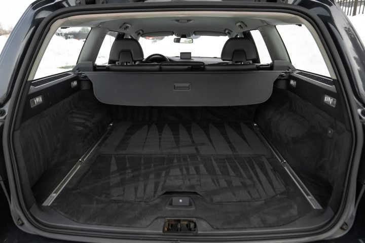 VOLVO V70 MOMENTUM 1.6D 85KW FULL OPTIONS
