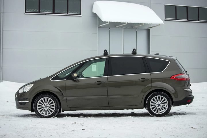FORD S-MAX TITANIUM 2.0D 100KW FACELIFT 7SEATS