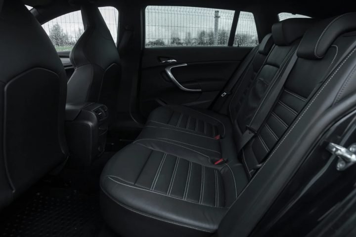 OPEL INSIGNIA OPC LINE 2.0D 143KW 4×4