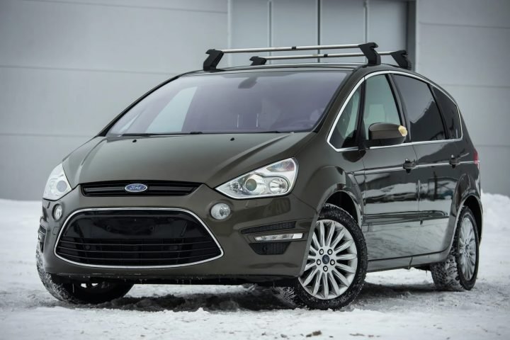 FORD S-MAX TITANIUM 2.0D 100KW FACELIFT 7SEATS