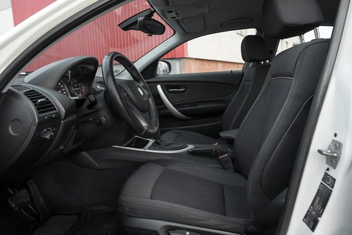 BMW 118D 2.0D 105KW ALPINEWEISS AUTOAMTS