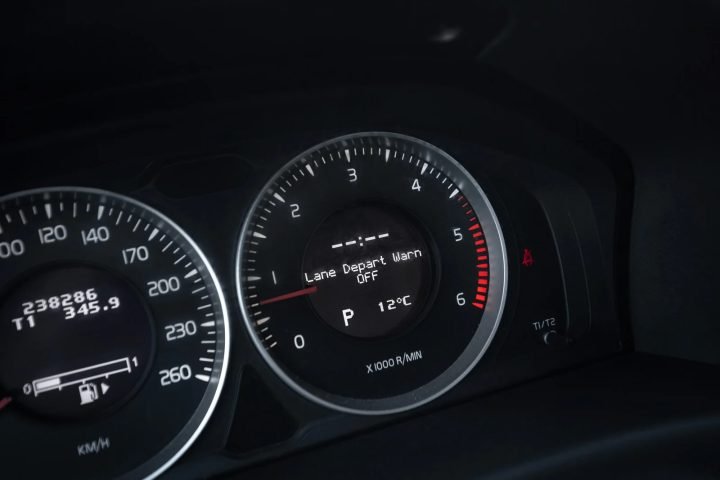 VOLVO V70 MOMENTUM 2.0D 120KW