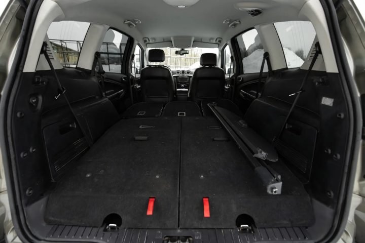 FORD S-MAX TITANIUM 2.0D 100KW FACELIFT 7SEATS
