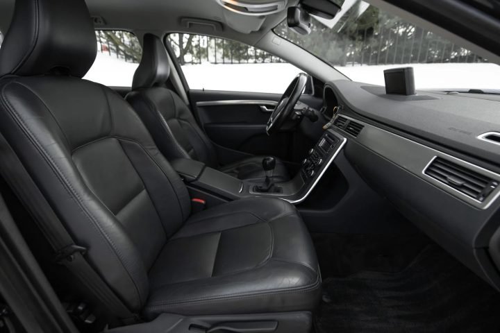 VOLVO V70 MOMENTUM 1.6D 85KW FULL OPTIONS