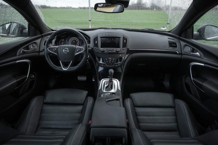 OPEL INSIGNIA OPC LINE 2.0D 143KW 4×4