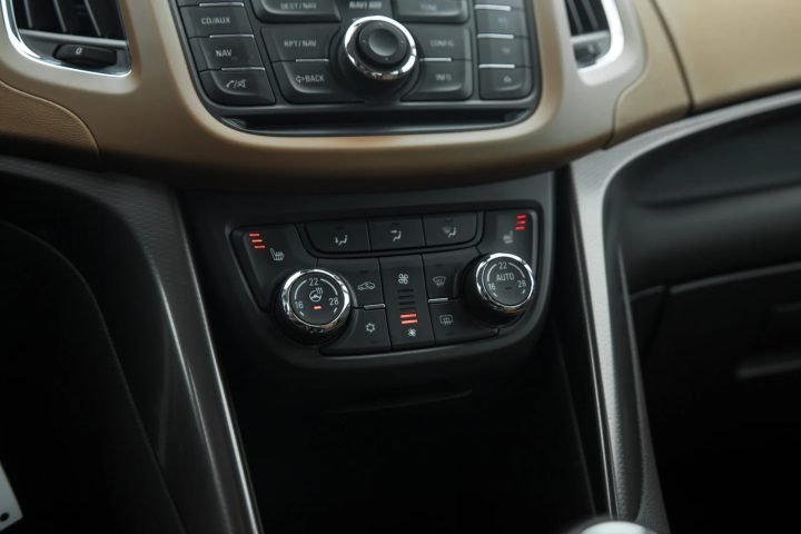 Opel Zafira Tour OPC-Line