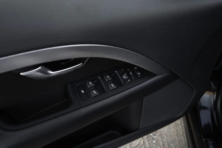 VOLVO V70 MOMENTUM 2.0D 120KW