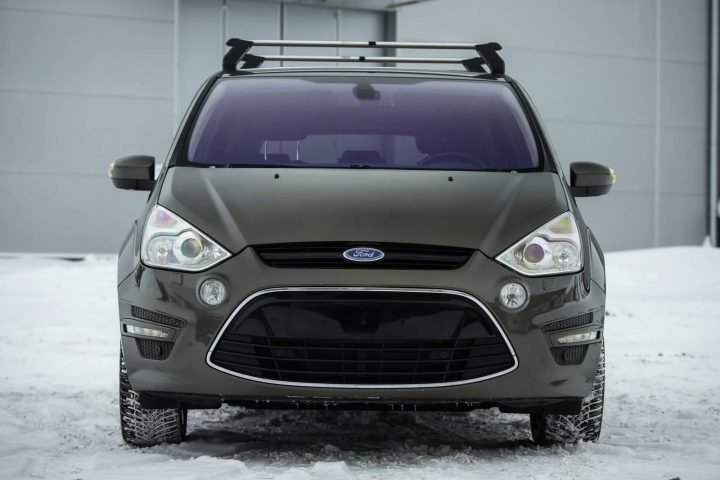 FORD S-MAX TITANIUM 2.0D 100KW FACELIFT 7SEATS